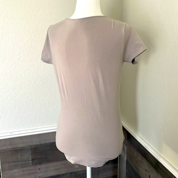 Zara basic t-shirt - Picture 2 of 3